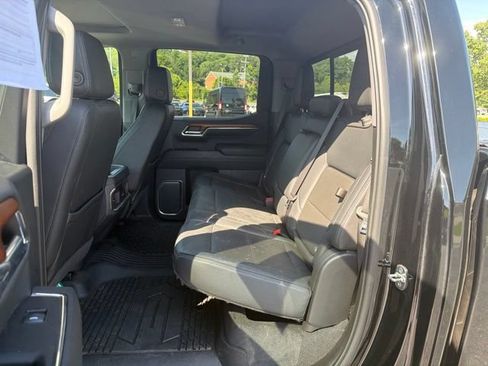 Used 2023 GMC Sierra 1500 Denali w/ Denali Reserve Package AWD/4WD image 15