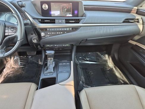 Used 2021 Lexus ES 250 w/ Premium Package AWD/4WD image 18