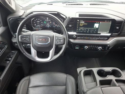 Certified 2024 GMC Sierra 1500 SLT image 12