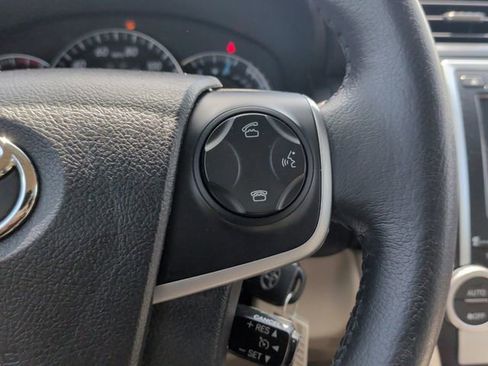 Used 2014 Toyota Camry XLE FWD image 19