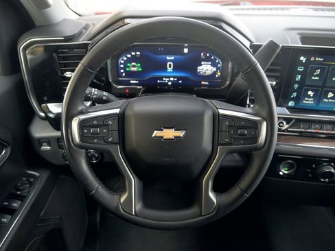 Used 2023 Chevrolet Silverado 1500 LT image 18