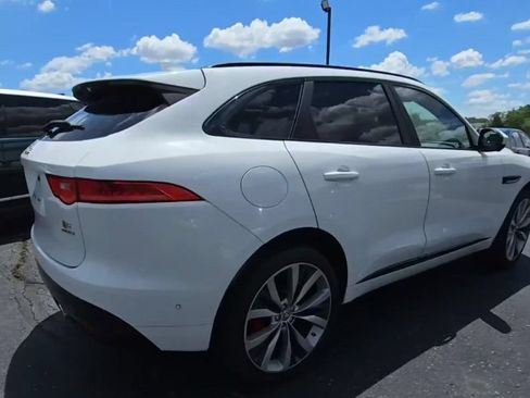 Used 2017 Jaguar F-PACE S AWD/4WD image 2