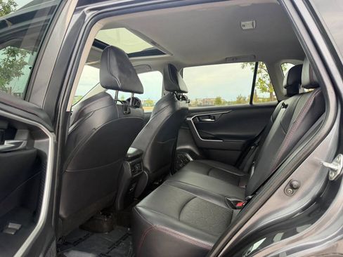 Used 2020 Toyota RAV4 TRD Off-Road AWD/4WD image 16
