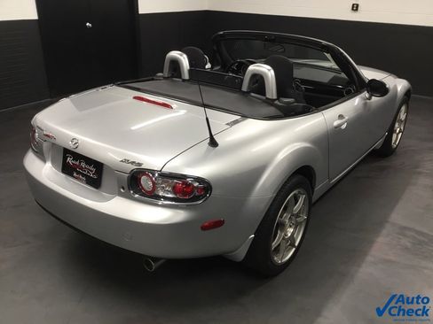 Used 2006 MAZDA MX-5 Miata Touring image 11