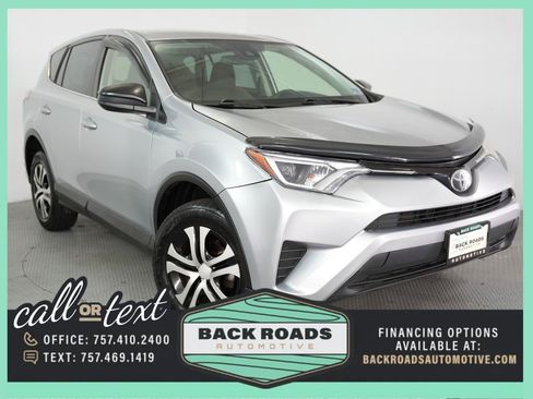Used 2018 Toyota RAV4 LE w/ All Weather Liner Package FWD image 1