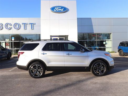 Used 2013 Ford Explorer Sport image 13