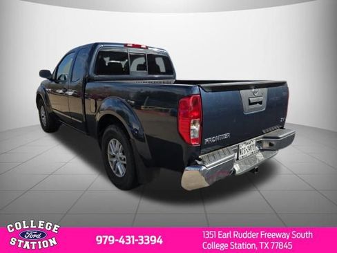 Used 2019 Nissan Frontier SV image 4