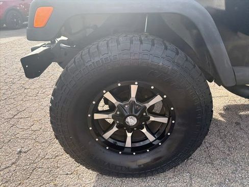 Used 2005 Jeep Wrangler X AWD/4WD image 24