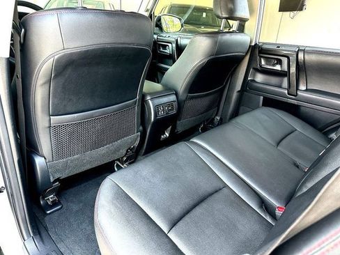 Used 2021 Toyota 4Runner TRD Off-Road Premium AWD/4WD image 20