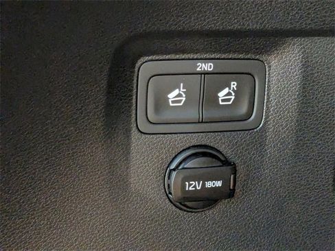 Certified 2024 Kia Telluride EX w/ EX Captain's Chair Package image 12