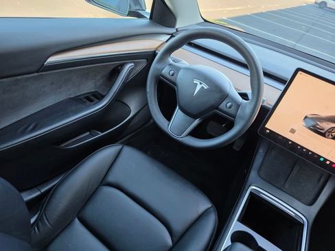 Used 2022 Tesla Model 3 Long Range AWD/4WD image 31