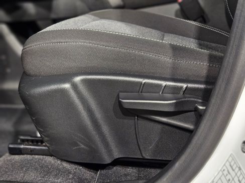 Used 2025 GMC Terrain Elevation image 23