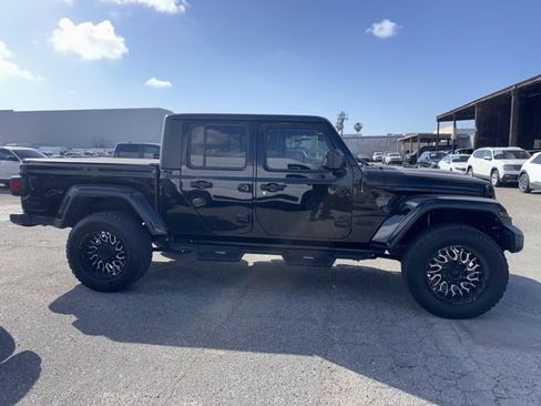 Used 2021 Jeep Gladiator Sport AWD/4WD image 4