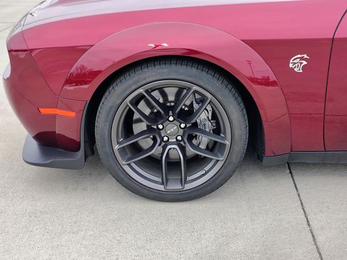 Used 2019 Dodge Challenger SRT Hellcat image 9
