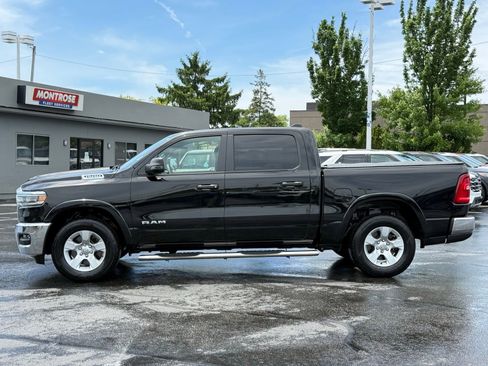 Used 2025 RAM 1500 Big Horn AWD/4WD image 7