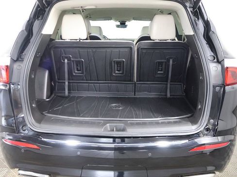 Used 2023 Buick Enclave Essence AWD/4WD image 21