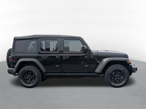 Used 2021 Jeep Wrangler Unlimited Willys image 2