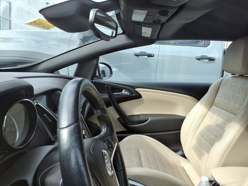 Used 2018 Buick Cascada Premium image 6