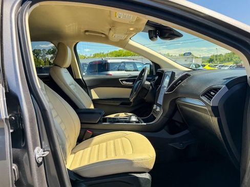 Used 2022 Ford Edge SEL w/ Convenience Package AWD/4WD image 9