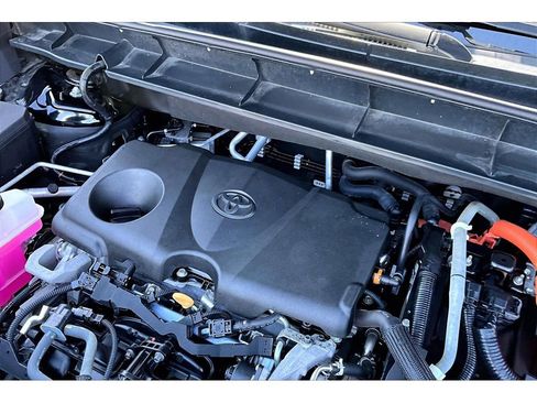 Used 2021 Toyota Highlander Platinum AWD/4WD image 32
