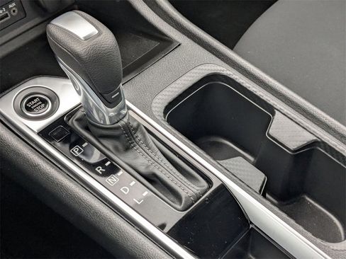 Used 2024 Nissan Sentra SV image 19