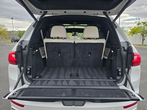 Certified 2022 BMW ALPINA XB7 AWD/4WD image 29
