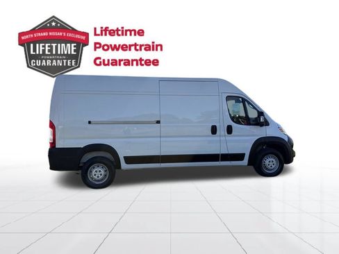 Used 2025 RAM ProMaster 2500 w/ Convenience Group FWD image 8