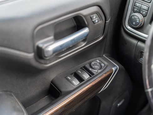 Used 2021 Chevrolet Silverado 1500 LT Trail Boss w/ Convenience Package II image 27