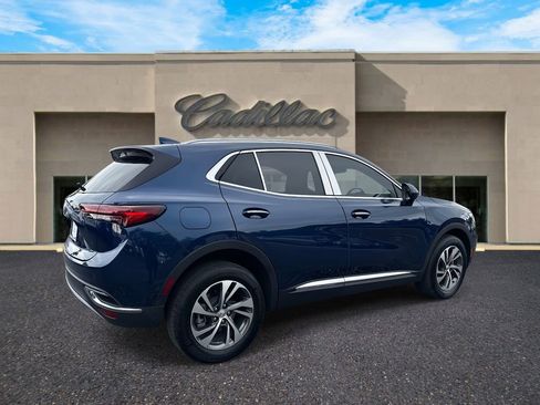 Used 2022 Buick Envision Essence w/ Technology Package I image 3