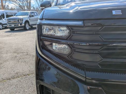 Certified 2025 Ford Expedition Active image 10