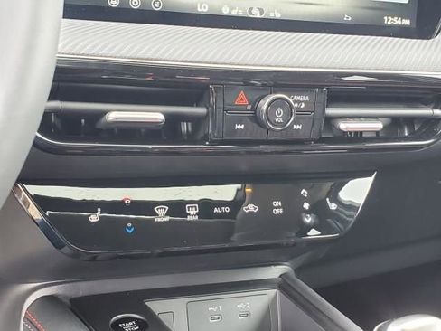 New 2026 Nissan Kicks SR w/ SR Premium Package image 28