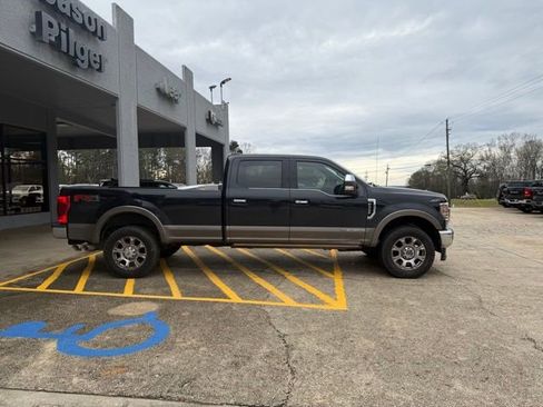Used 2020 Ford F350 King Ranch w/ King Ranch Ultimate Package AWD/4WD image 3