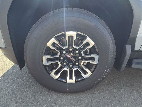 New 2026 GMC Sierra EV Elevation AWD/4WD image 9