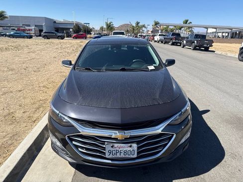 Used 2023 Chevrolet Malibu LT FWD image 3