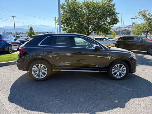 Used 2023 Audi Q3 2.0T Premium w/ Convenience Package AWD/4WD image 8