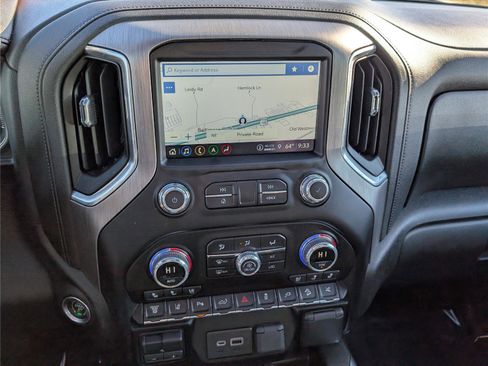 Used 2023 GMC Sierra 3500 Denali w/ Denali Ultimate Package image 31