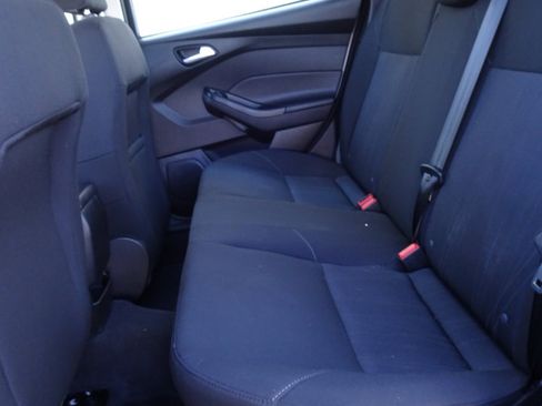 Used 2018 Ford Focus SE image 11