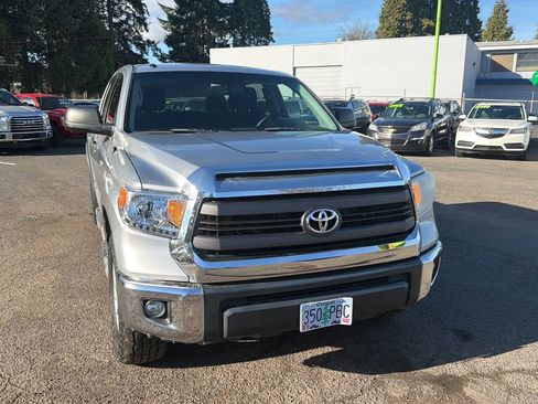 Used 2015 Toyota Tundra SR5 image 1