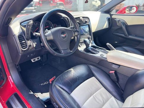 Used 2008 Chevrolet Corvette Convertible w/ Preferred Equipment Group RWD image 22