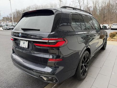 Certified 2023 BMW X7 xDrive40i w/ M Sport Package image 7