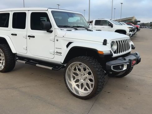 Used 2024 Jeep Wrangler Sahara w/ Technology Group image 3