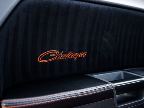 Used 2009 Dodge Challenger R/T RWD image 60