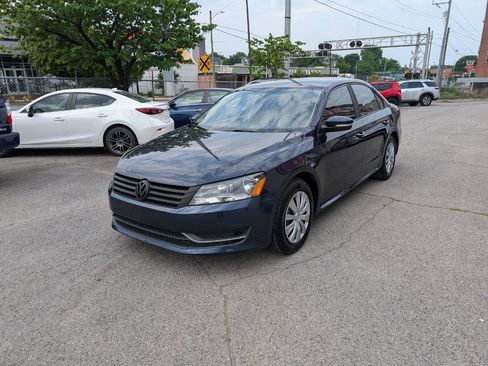 Used 2014 Volkswagen Passat 2.5 S image 1