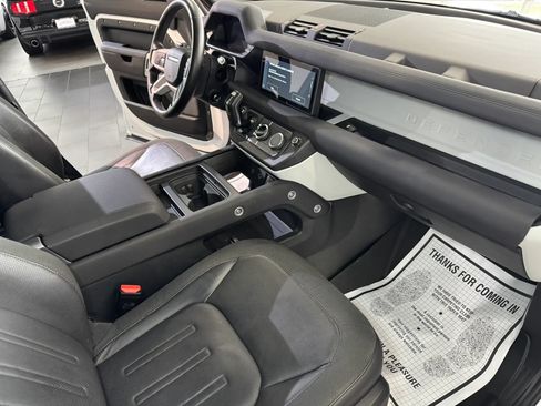Used 2020 Land Rover Defender 110 SE AWD/4WD image 33