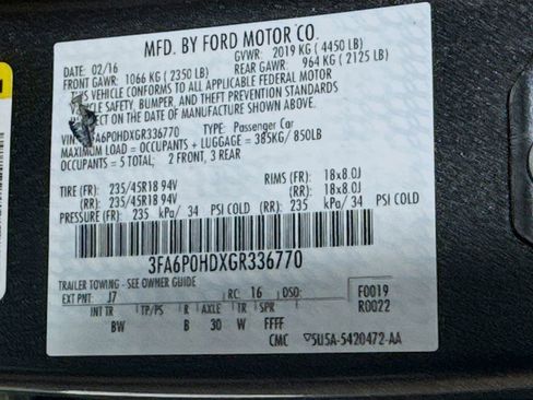 Used 2016 Ford Fusion SE w/ Equipment Group 202A FWD image 39