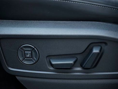 New 2025 Audi SQ5 Premium Plus image 23