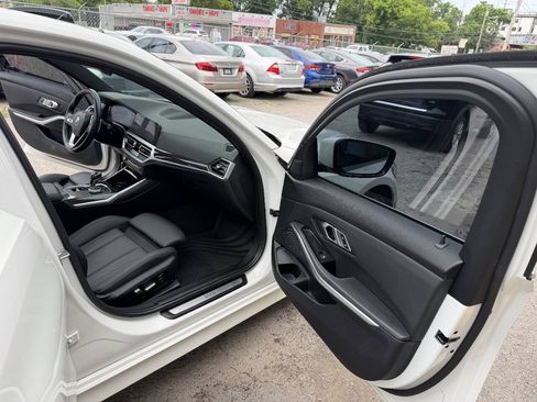 Used 2019 BMW 330i Sedan w/ Convenience Package RWD image 20