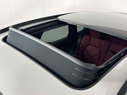 New 2026 Porsche Macan Turbo image 22