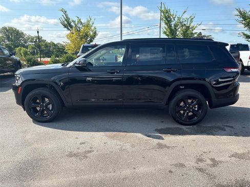 New 2025 Jeep Grand Cherokee L Limited w/ Black Appearance Package image 5