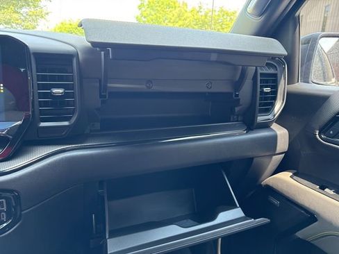 Used 2023 Chevrolet Silverado 1500 ZR2 image 31